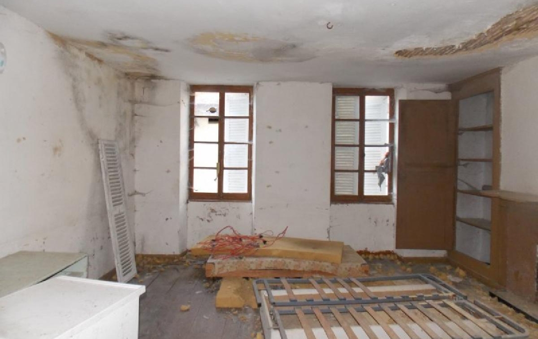 Aubusson Immobilier : Maison / Villa | CHAMBON-SUR-VOUEIZE (23170) | 219 m2 | 19 000 € 